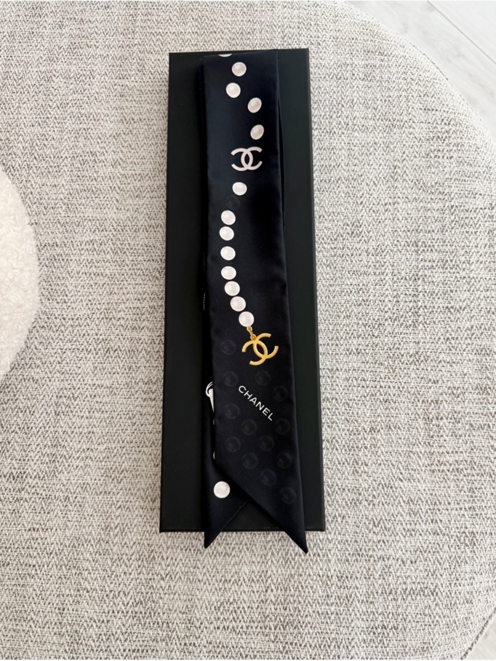 CHANEL Black Silk Polka Dot Twilly with Gold CC Motif - Picture 5 of 6